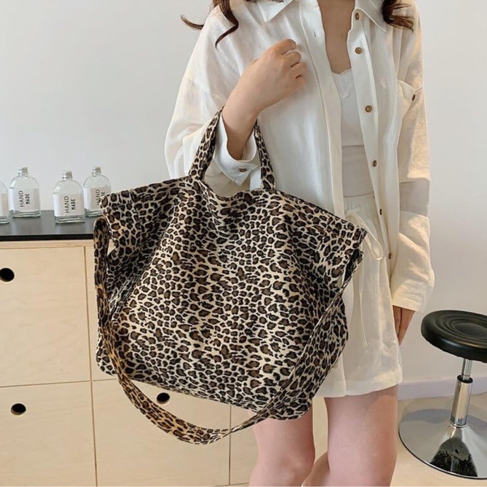 Leopard Print Tote - Picture 2 of 2